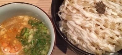 Komugi to niku momo no ki