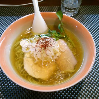 BumBunBlauCafe with BeeHive