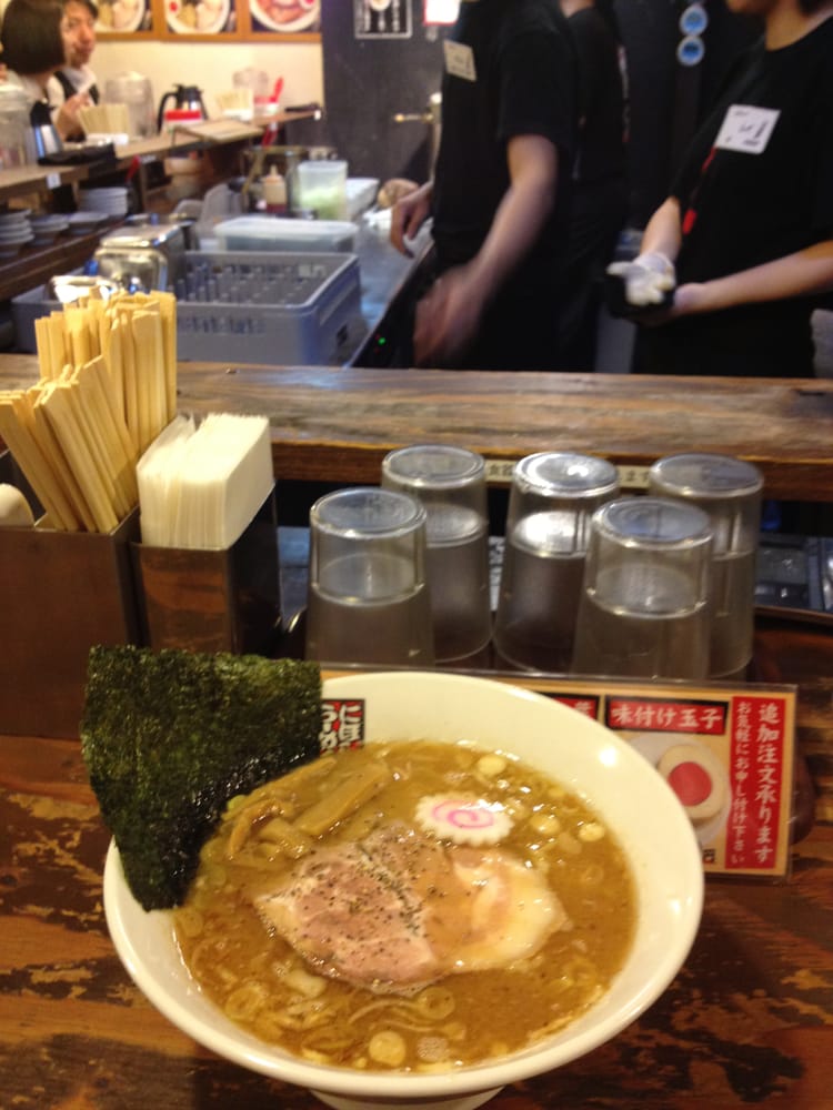 Niboshi-ra ̄ men tamagorō